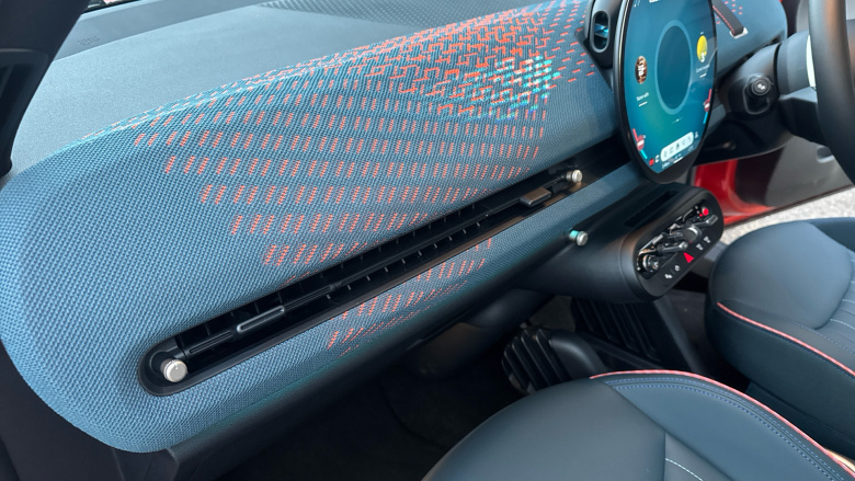 MINI Aceman 160kW SE Classic 54kWh 5dr Auto Electric Hatchback